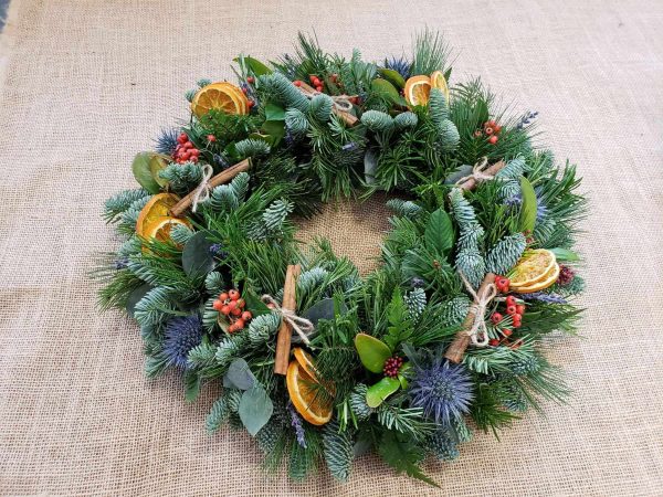 christmas table wreath-centrepiece