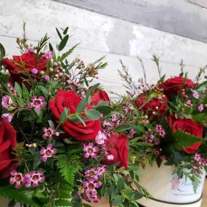 valentines day flowers-delivery-torquay-paignton-torbay florist-Christmas flowers-local delivery-Christmas hat box-florist choice flowers