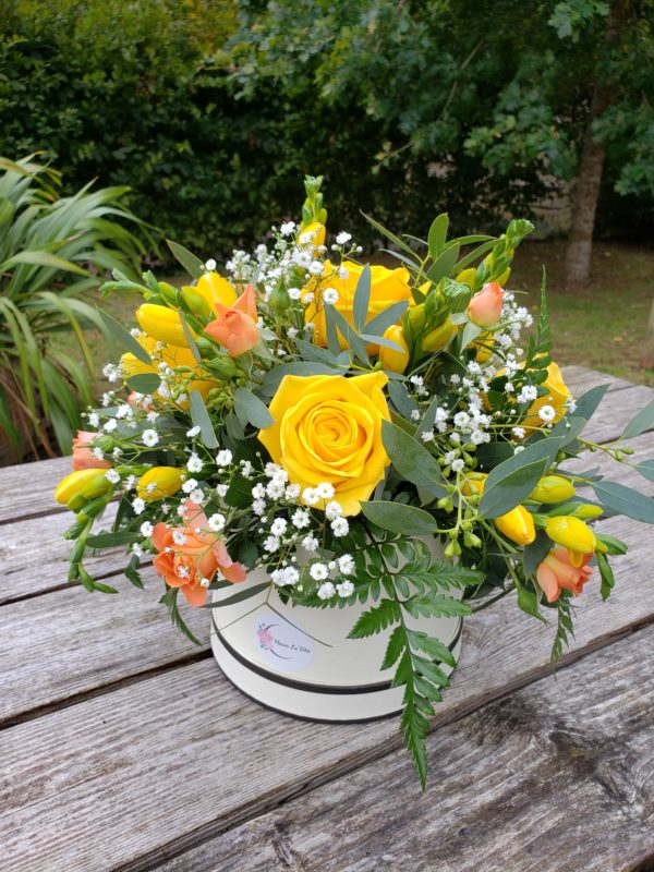 yellow flowers-florist-torquay-paignton-hat box flowers-you are my sunshine