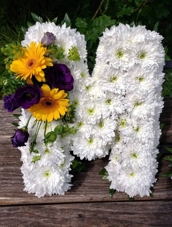 funeral letters-names-white letters