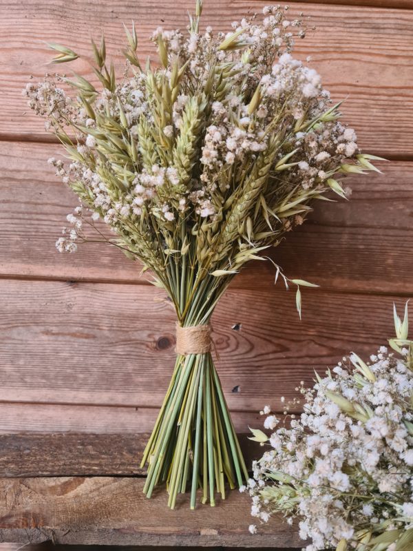 gypsophila-dried flowers-wedding flowers-babys breath-white dried flowers-wedding-bride-bridesmaids flowers