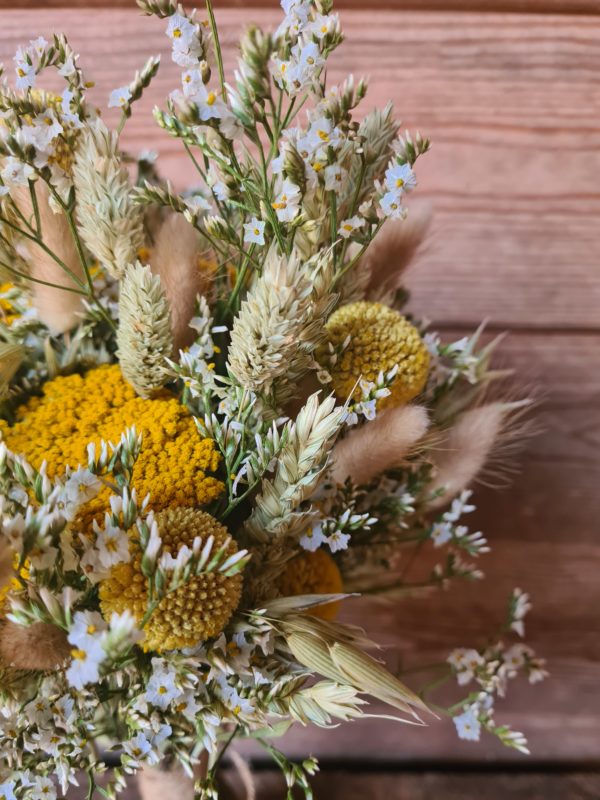dried wedding flower-bride-bridesmaid-buttonholes-yellow flowers-neutral flowers-dried-florist