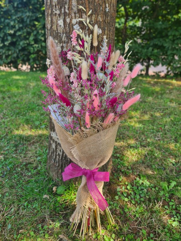 dried flowers-pink gift bouquet-bunny tails-dried pink bunch